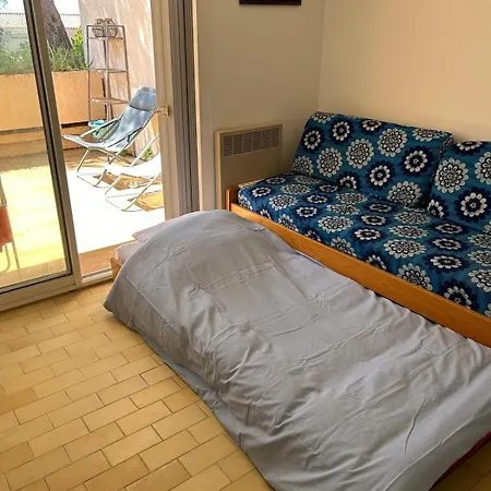Bright Apartment, 5-minute Walk To * Hyeres